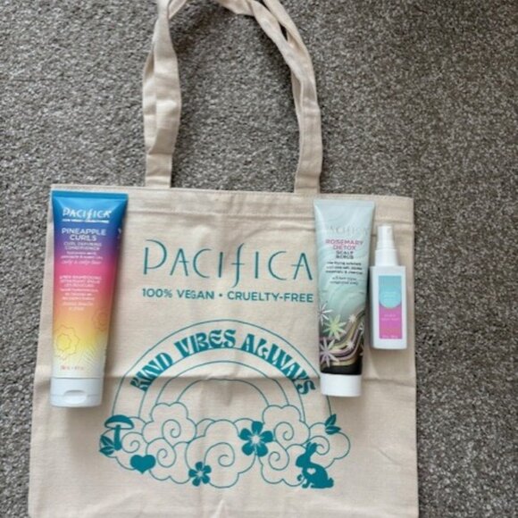 NEW Pacifica Beauty Rosemary Detox Scalp Scrub Pineapple Curls Cond. + Tote - Picture 1 of 13